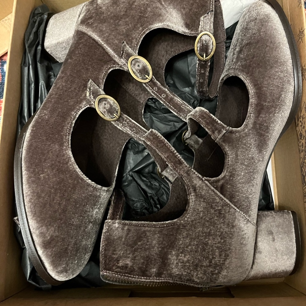 Free People Vega velvet block heel